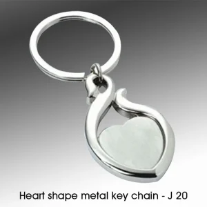 J20 – Heart shape metal key chain